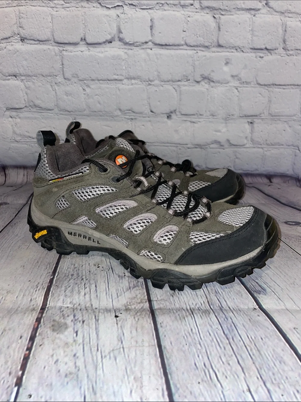 Merrell • Women’s 10.5 Vibram Gray Lilac Outdoor Trail Shoes